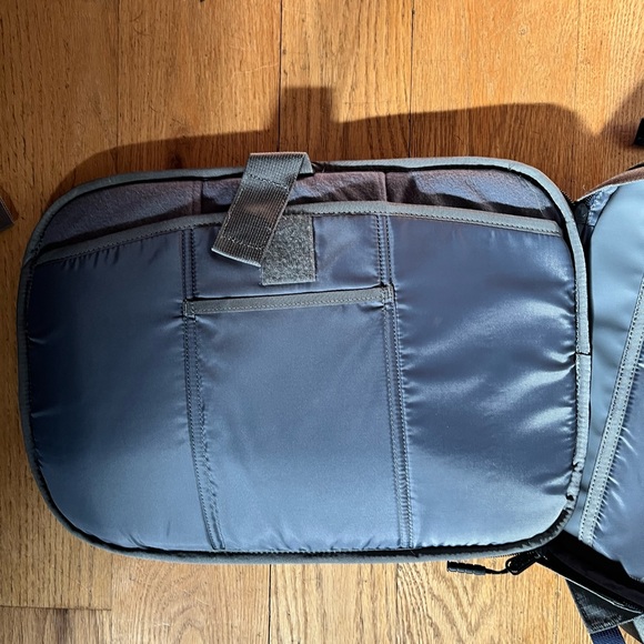 Used Timbuk2 Uptown, Midway Color - Picture 6 of 7